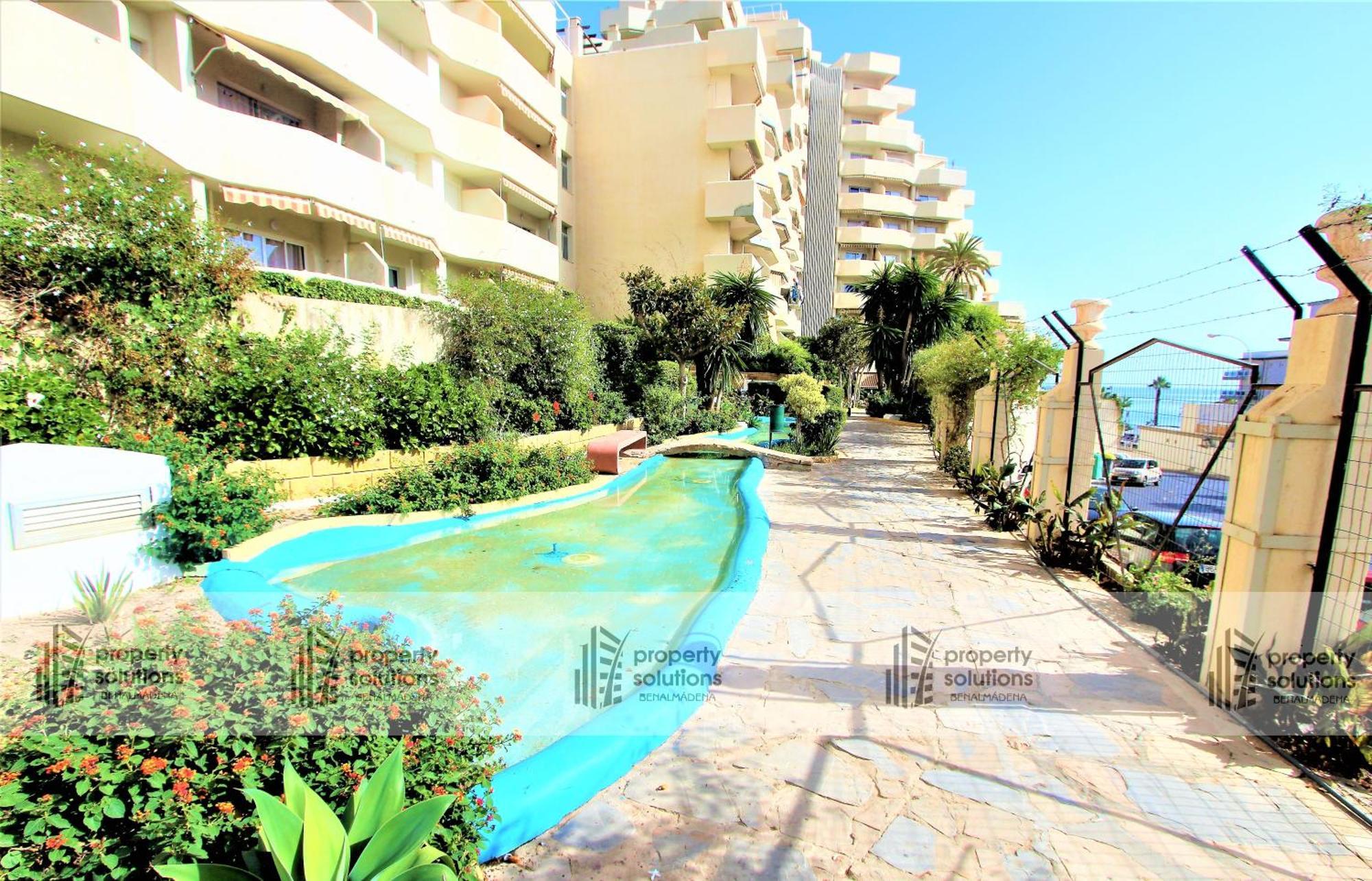 Benalbeach 1010 - Vista Al Mar - Piscina Todo El Ano - Primera Linea De Playa Бенальмадена Экстерьер фото