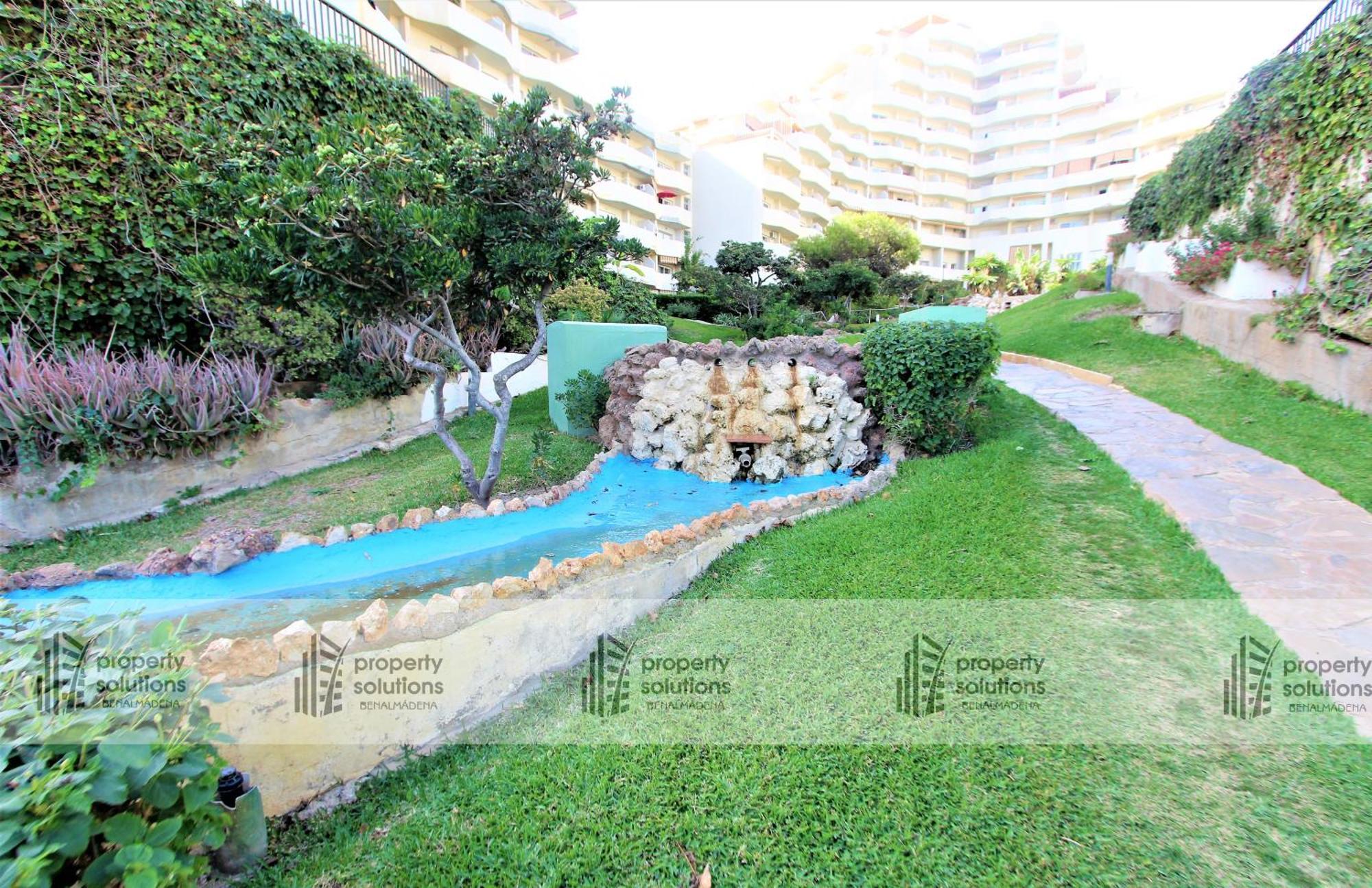 Benalbeach 1010 - Vista Al Mar - Piscina Todo El Ano - Primera Linea De Playa Бенальмадена Экстерьер фото