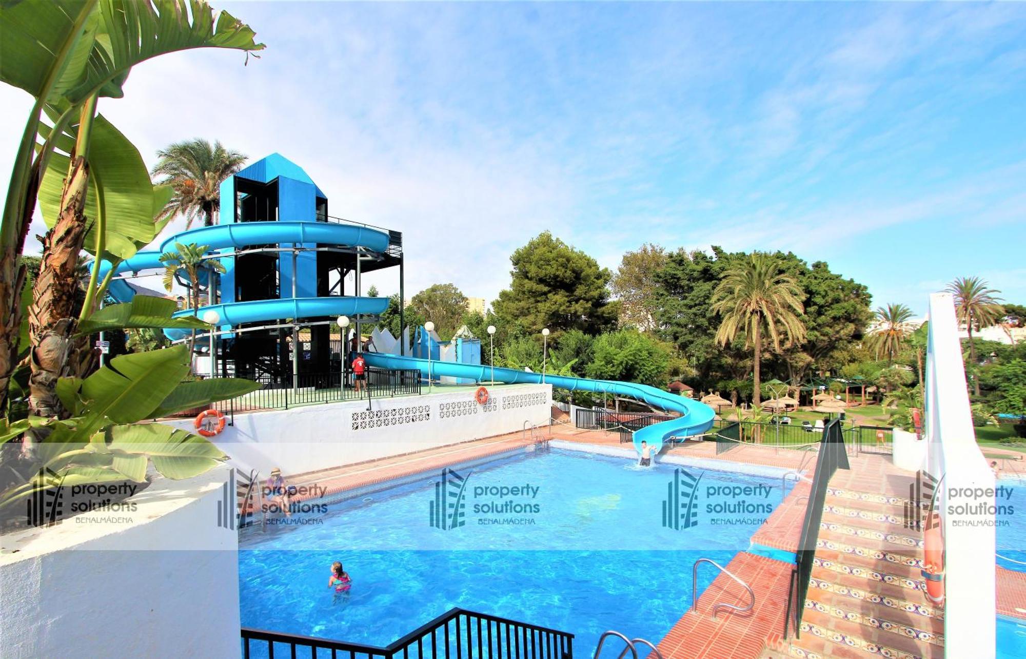 Benalbeach 1010 - Vista Al Mar - Piscina Todo El Ano - Primera Linea De Playa Бенальмадена Экстерьер фото