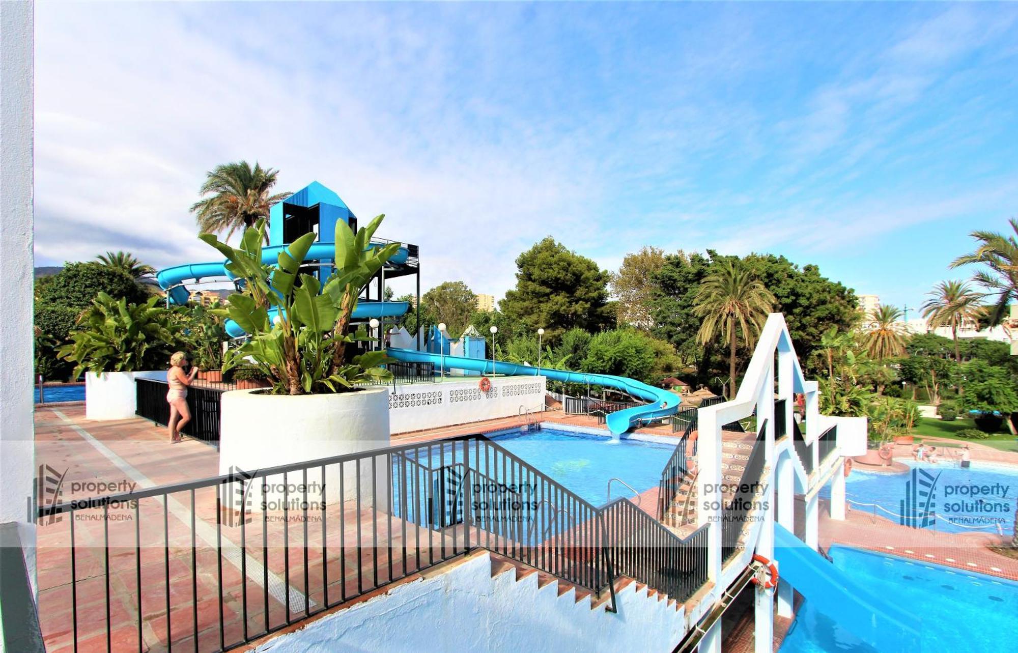 Benalbeach 1010 - Vista Al Mar - Piscina Todo El Ano - Primera Linea De Playa Бенальмадена Экстерьер фото